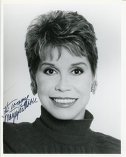 Mary Tyler Moore - Signed Photograph + COA