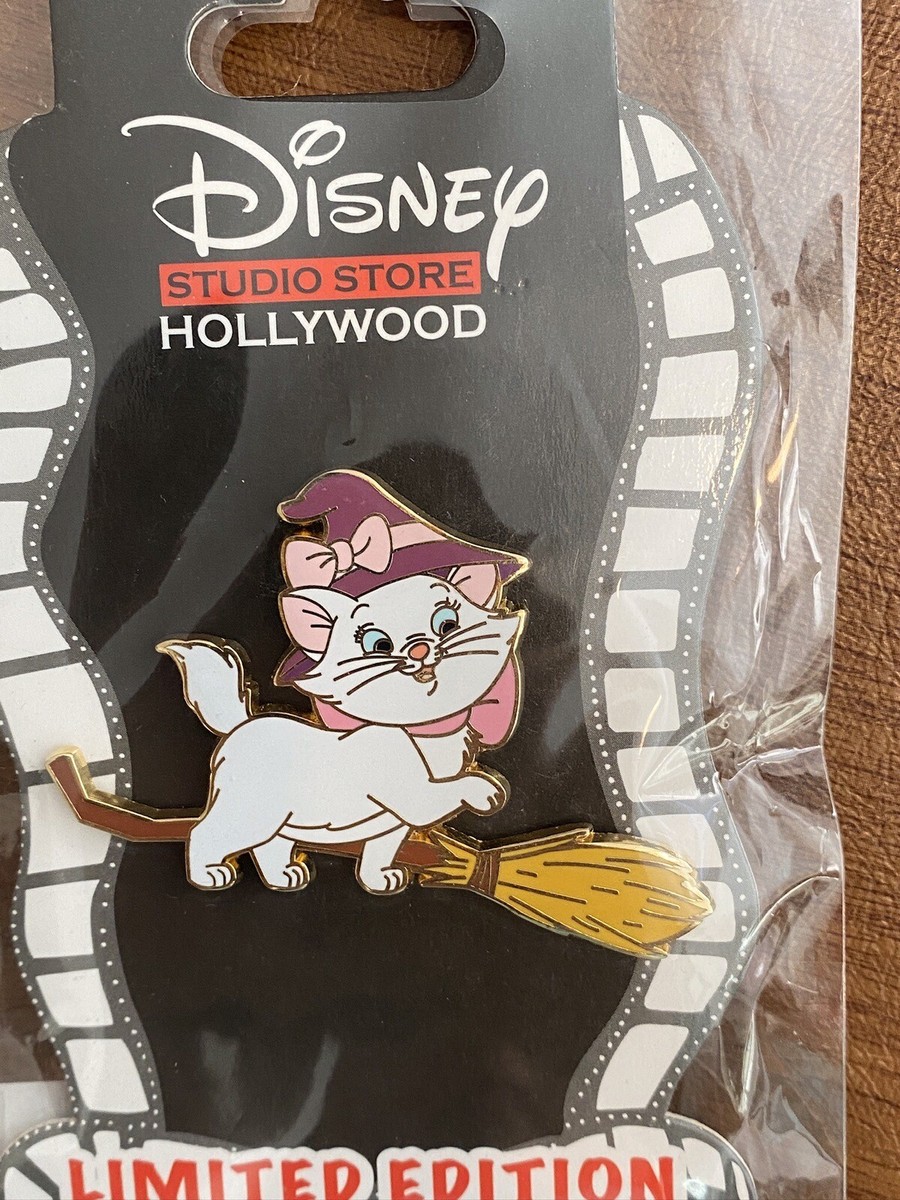 ディズニー、バイナルメーション（アナ、マリー） Authentic Marie Aristocats Cats On Brooms Halloween DSSH DSF