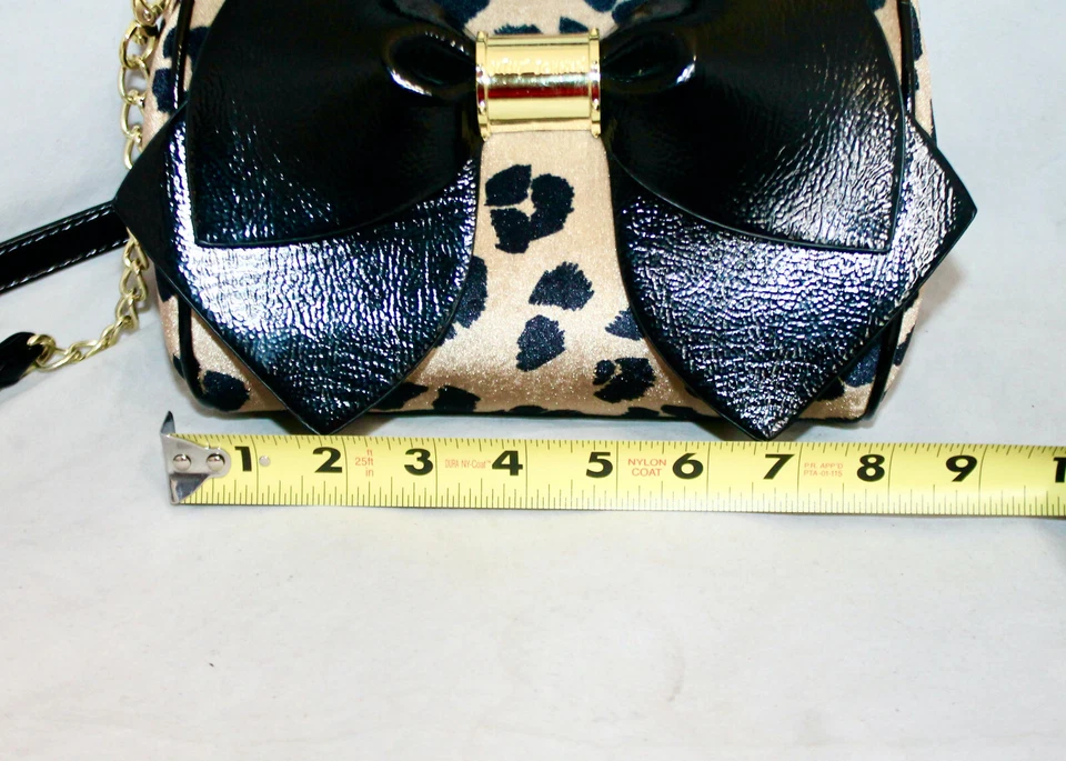 BETSEY JOHNSON Small Leopard Bow Bag Satchel Crossbody Black Patent Leather Tan - Изображение 3 из 4