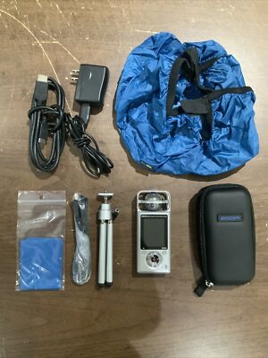 Zoom Q2 HD Handy Video Voice Recorder Accessory Pack Case Tripod WORKS