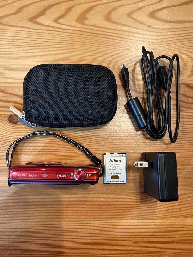 ⭐︎Nikon coolpix S5200 レッド　ジャンク品 ⭐︎Nikon coolpix S5200 レッド ジャンク品