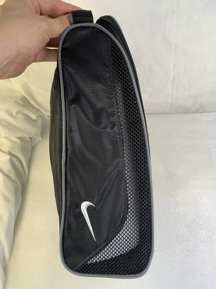 Zapatos de golf NIKE ventilados pelotas de golf bolsa peluda  Foto 4 de 4