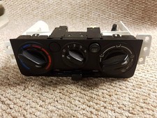 Mazda Demio Heater Controls 2001       DD17