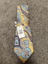 Verse 9 NWT Silk Design Paisley Edition Multi Color Yellow/Blue Tie Hanky Set