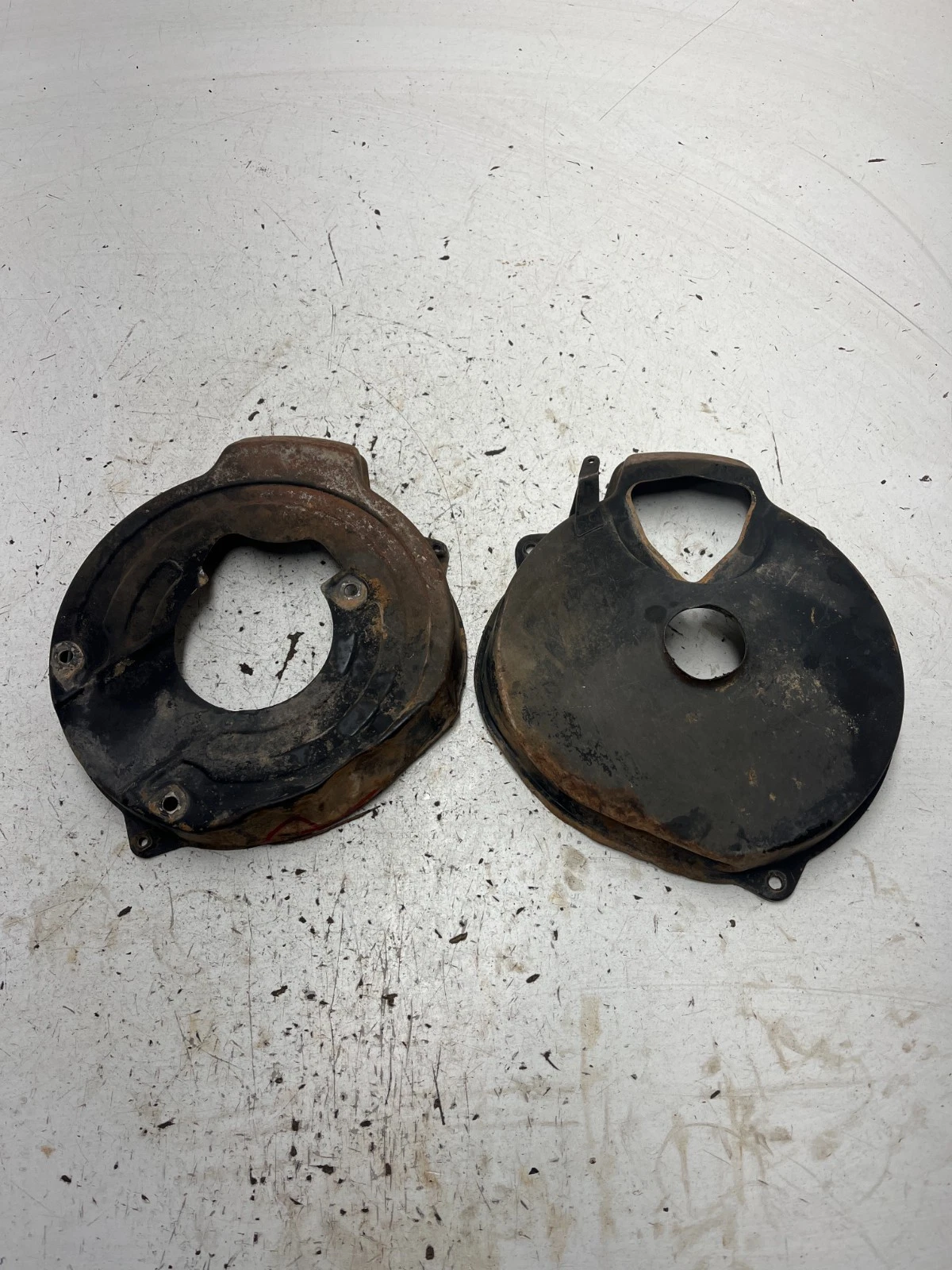 83 1983 Yamaha Tri Moto 225 Dx YTM225DX OEM Rear Back Brake Rotor Dust Cover