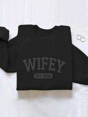 Crewneck Sweatshirt Wifey Women's Large Trending Fall Logo Sweater
