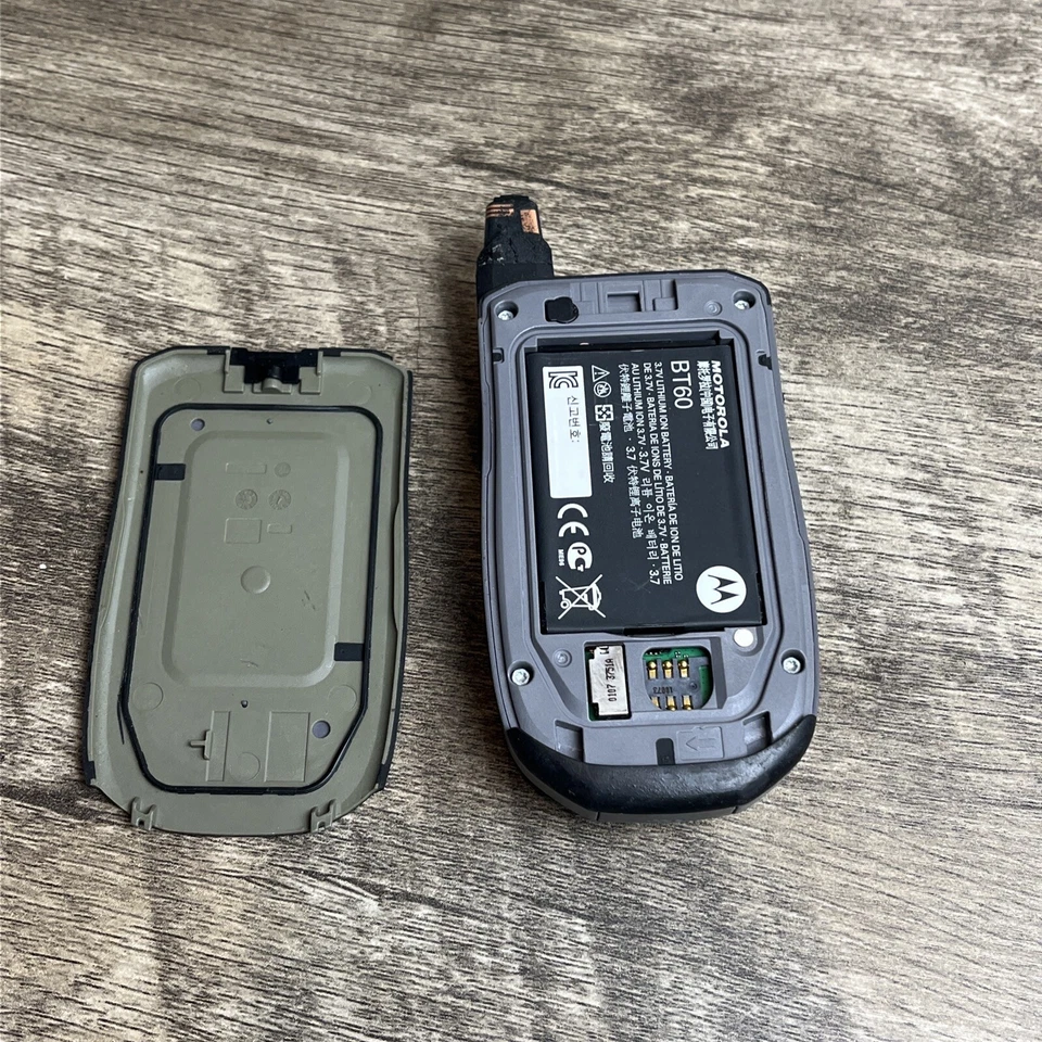 BROKEN FOR PARTS AT&T MOTOROLA TUNDRA VA76R ⚠️SEE PHOTOS⚠️ - Image 4 of 4