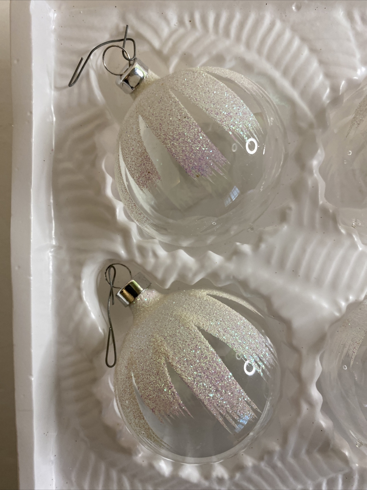 4 Vintage Bradford Novelty Glass Christmas Ornaments With Frosted Snowy