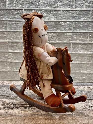 Animated Scary Creepy Rag Doll On Rocking Horse Sound Lights Halloween NWT - Picture 2 of 6