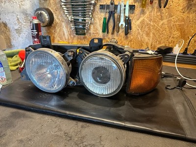 BMW E32 Headlight Assembly   Left (Driver Side)