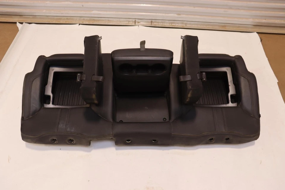 Chevy Silverado 2500HD 2020-24 doble cabina asiento trasero respaldo superior con almacenamiento OEM Foto 4 de 4
