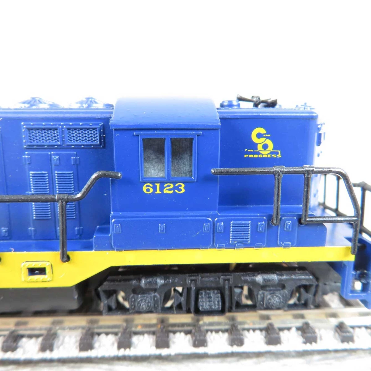 ARNOLD 5049 - N - Chesapeake & Ohio - Diesellok 6123 - Analog - OVP - #G72600