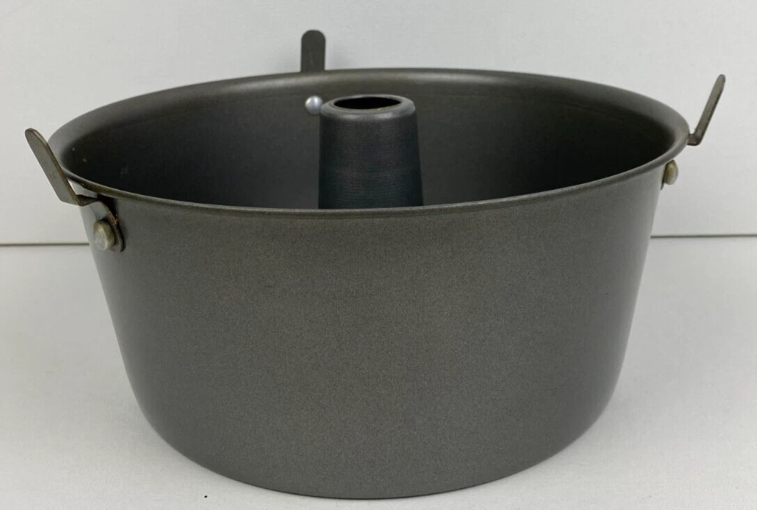 Nordic Ware Angel Food Cake Pan 16 Cup Capacity Graphite Non-Stick Made in USA