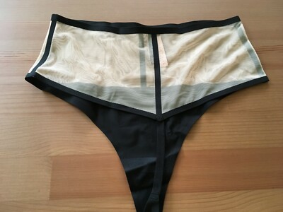 NWT Victoria's Secret Very Sexy High-Waist Thong/String - Small