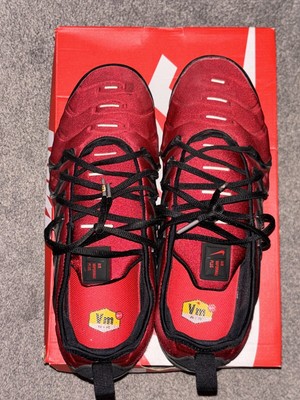 varsity red vapormax plus