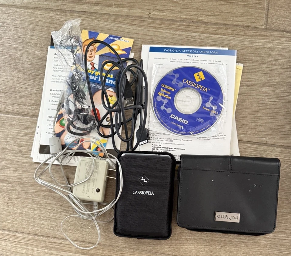 Casio Cassiopeia EM-500 Pocket PC - De colección Windows CE PDA Portátil Caja Original Foto 2 de 4