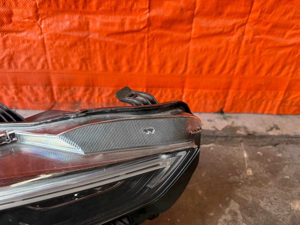 17-20 INFINITI Q60 - PASAJERO DERECHO - NO ADAPTABLE NO AFS - FARO Foto 2 de 4