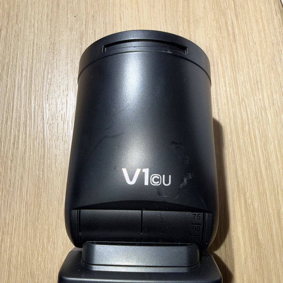 Godox V1 Flash for Canon, Good Condition, Read. - Image 4 of 4