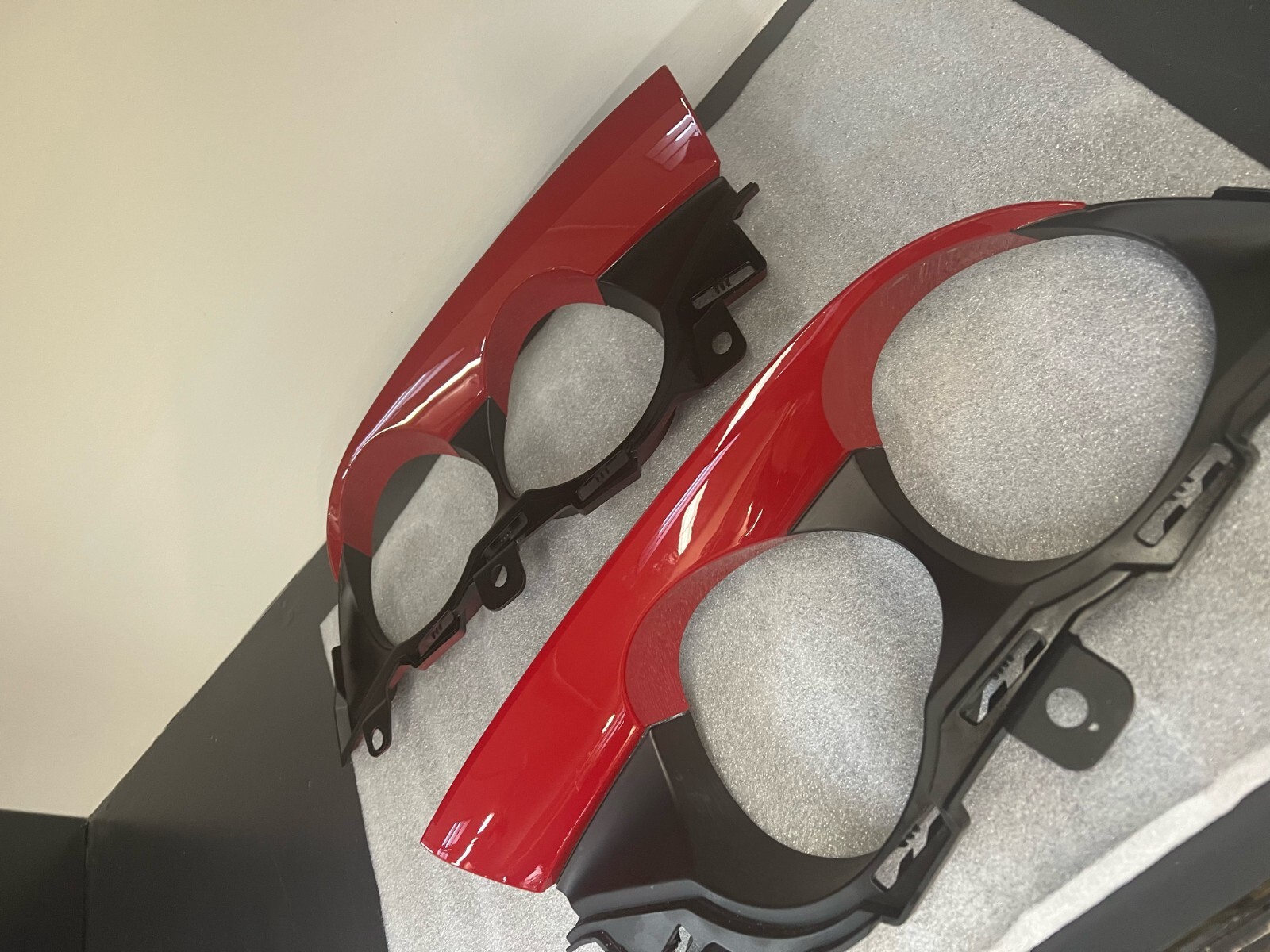 Rear Taillight Trim Bezels - Ferrari 812 Superfast