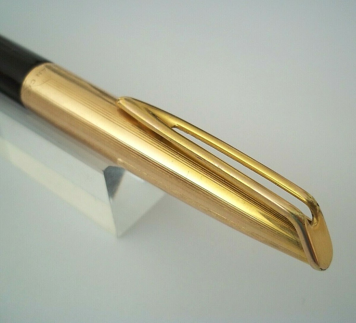 Stylo Plume Waterman CF Capuchon à Motifs Striés Plaque Argent - Plume Or - Occasion