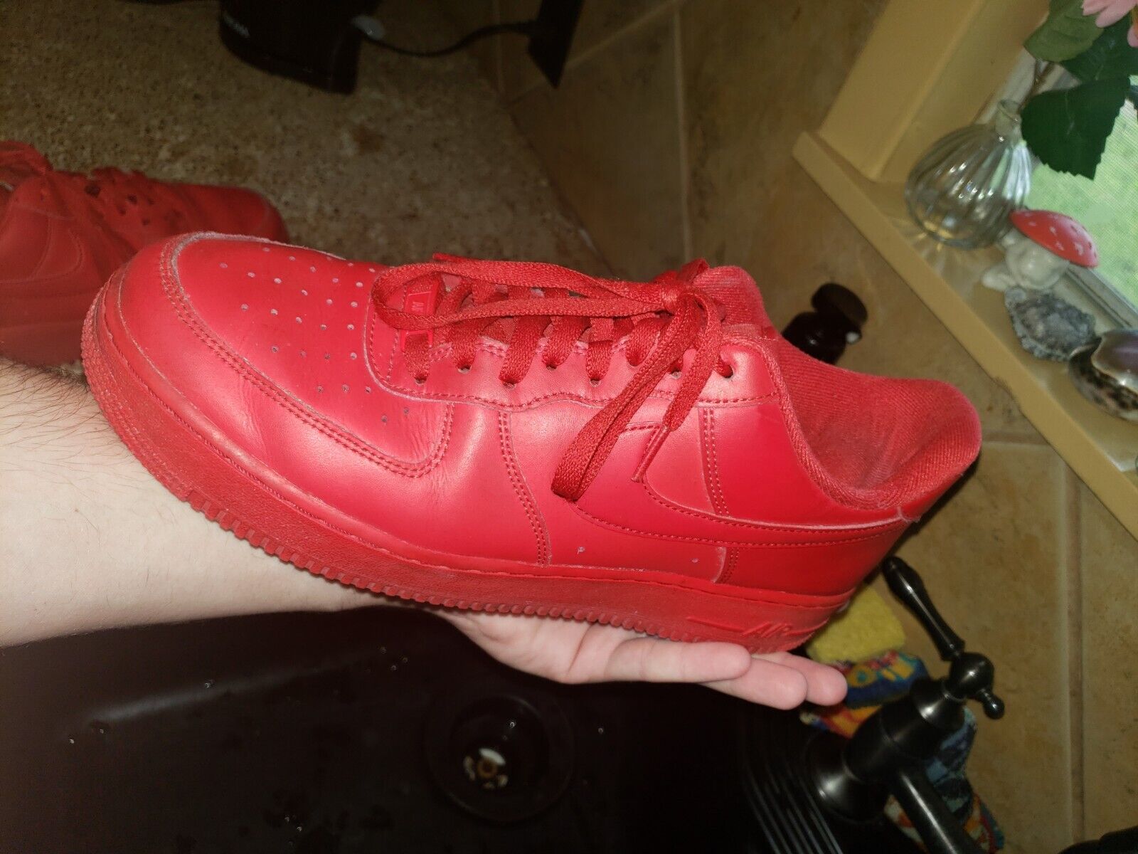 USED Nike Air Force 1 Low Triple Red - SIZE 11 - image 5