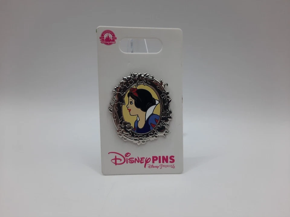 Prendedor perfil camafeo marco plateado retrato Blancanieves parques Disney 163194 Foto 2 de 4