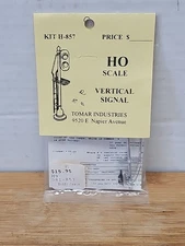 857 HO Scale Tomar 2 Light Vertical Signal..