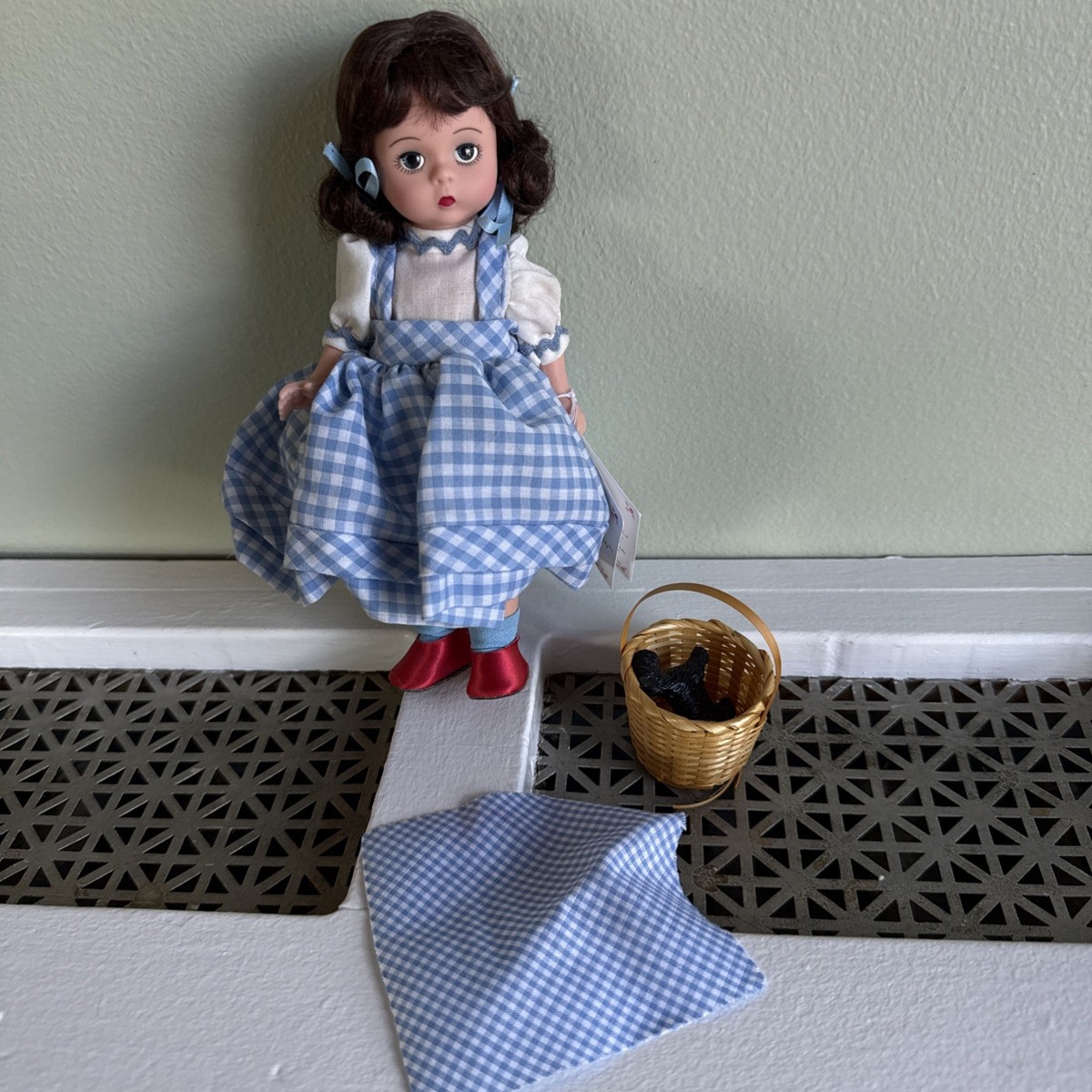 Marvelous 1991 Vintage Madame Alexander 8