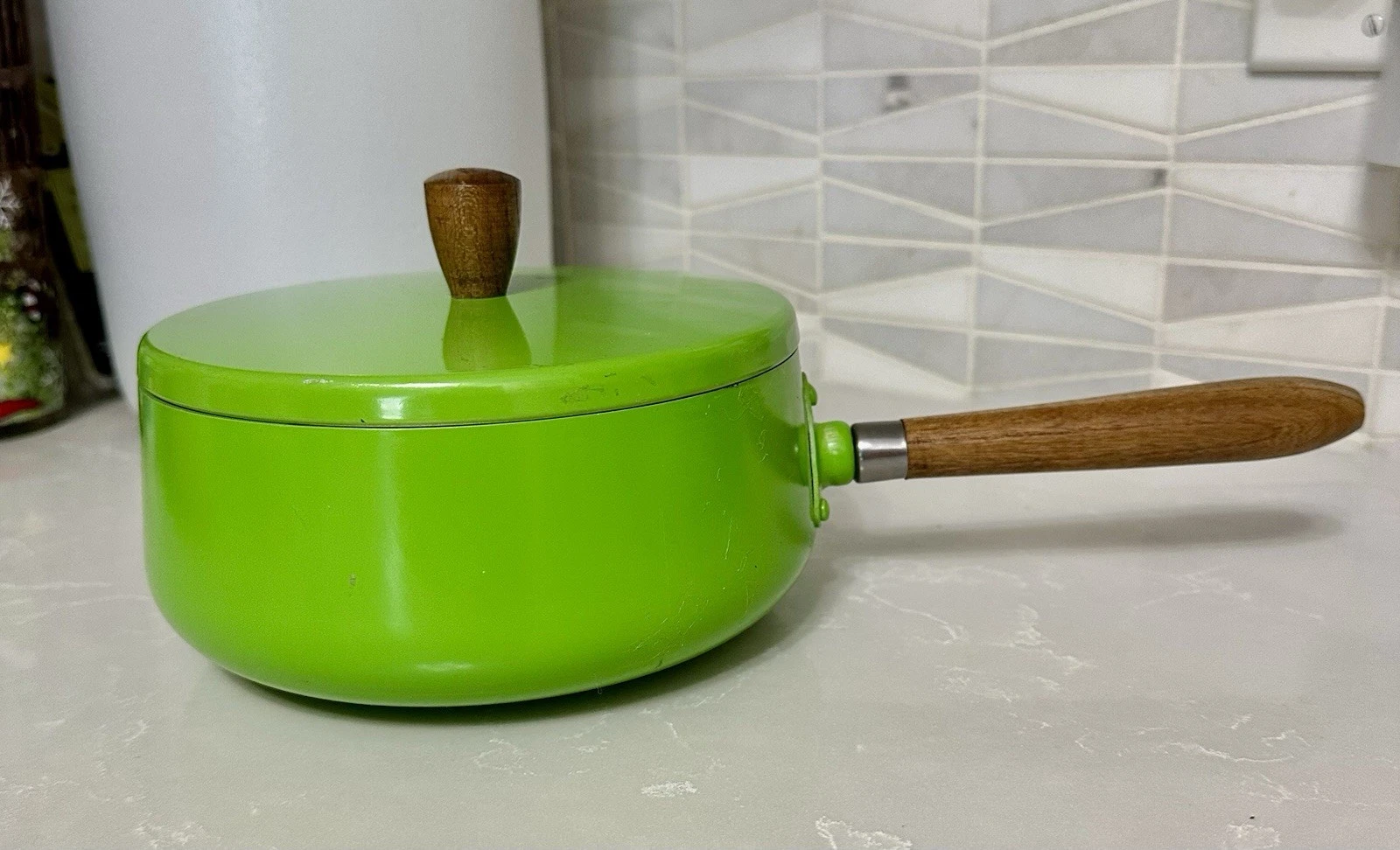 Vintage, but NEW & UNUSED MCM Fondue Pan Pot Lime Green w/Wood Handles