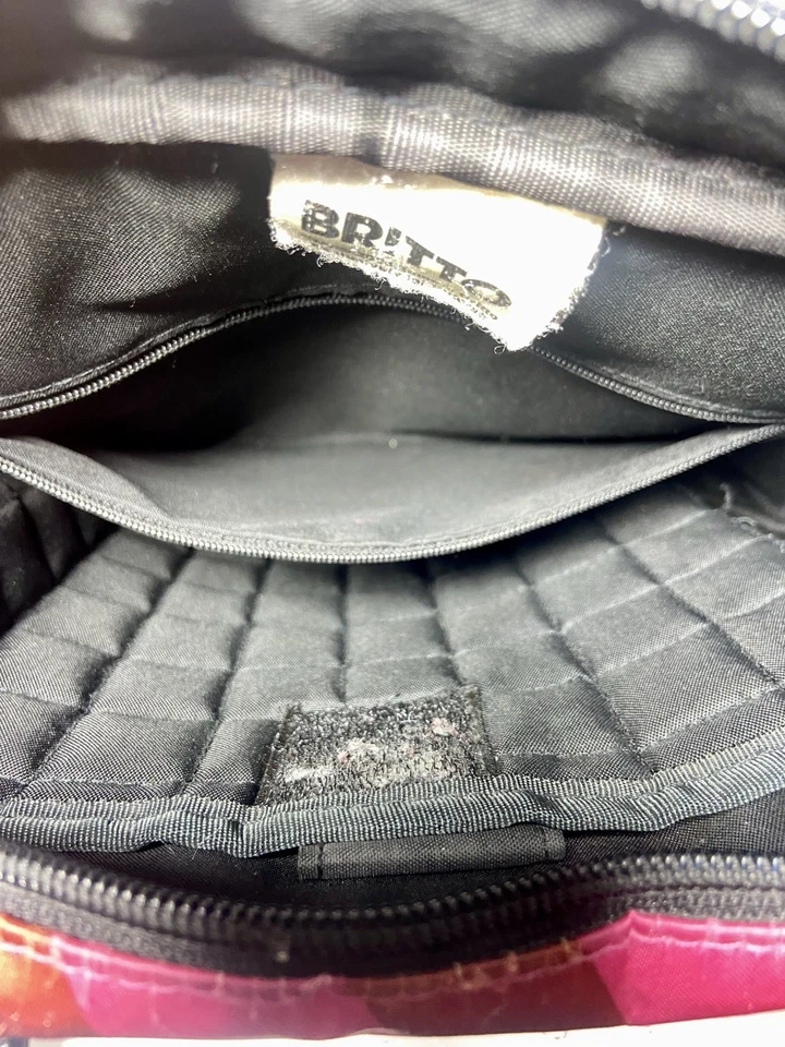 Romero Britto Nuevo Día Satinado Laptop Manga Vertical Bolso Bandolera Corazón Rojo Rosa Foto 4 de 4