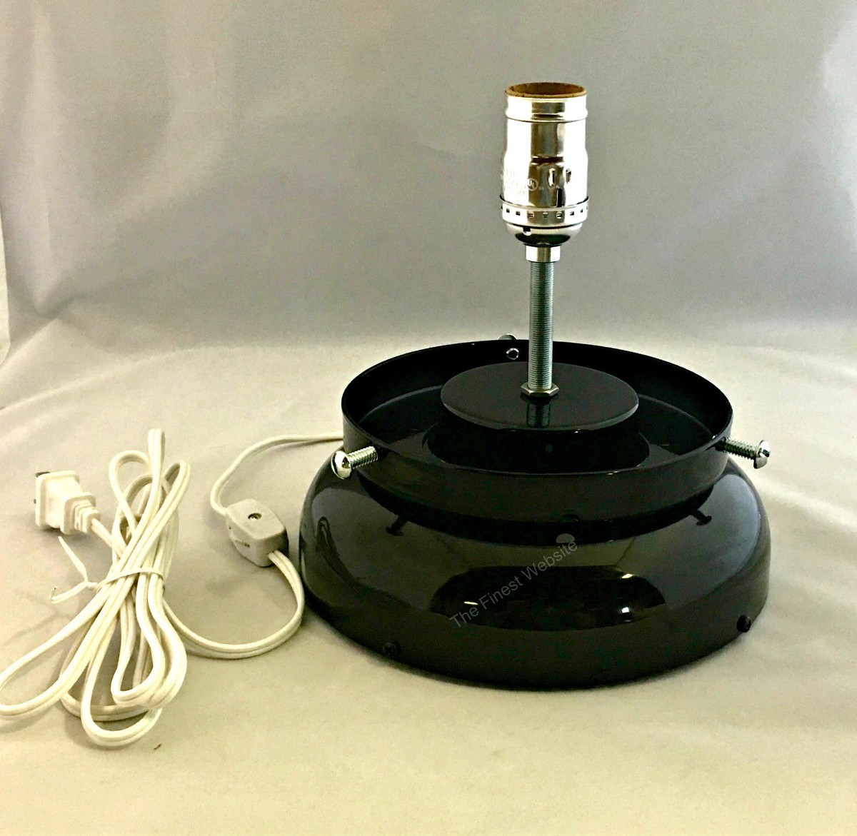 NEW GAS PUMP GLOBE LAMP STAND LIGHT - BLACK - FREE NEXT