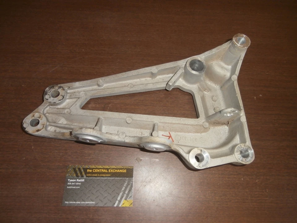 82 Yamaha Virago 920 XJ920 genuíno passageiro direito traseiro peg/montagem em tubo de escape - Imagem 4 de 4