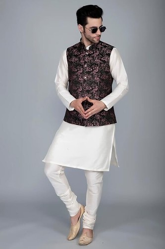 Men's Silk Blend Kurta & Churidar Pyjama With Ethnic Bundi Jacket | 3 In 1 | - Imagen 83 de 182