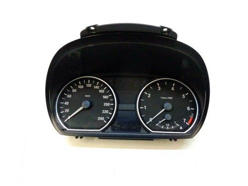 BMW 1er E87 118i Tacho Tachometer Kombiinstrument 1024932
