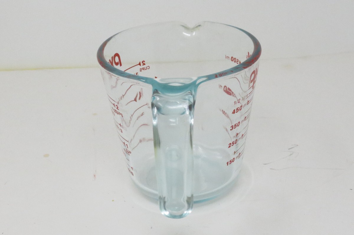 Pyrex 2 Cup Measuring Cup Standard Imperial and Metric Measurement