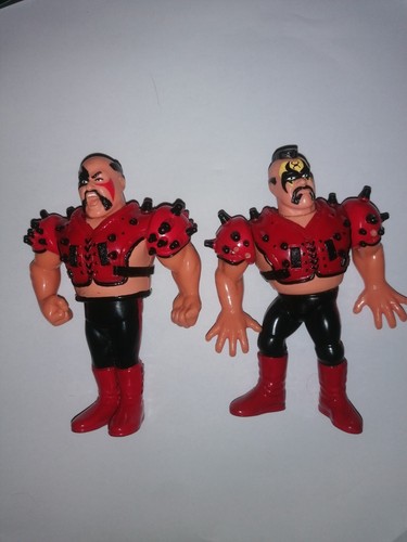 Hasbro WWF figures Road Warrior Hawk and Animal (t...