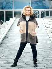 🌸 ZARA KNIT PONCHO CAPE WESTE JACKE Kapuze mit Fell Pelz M L 40 42