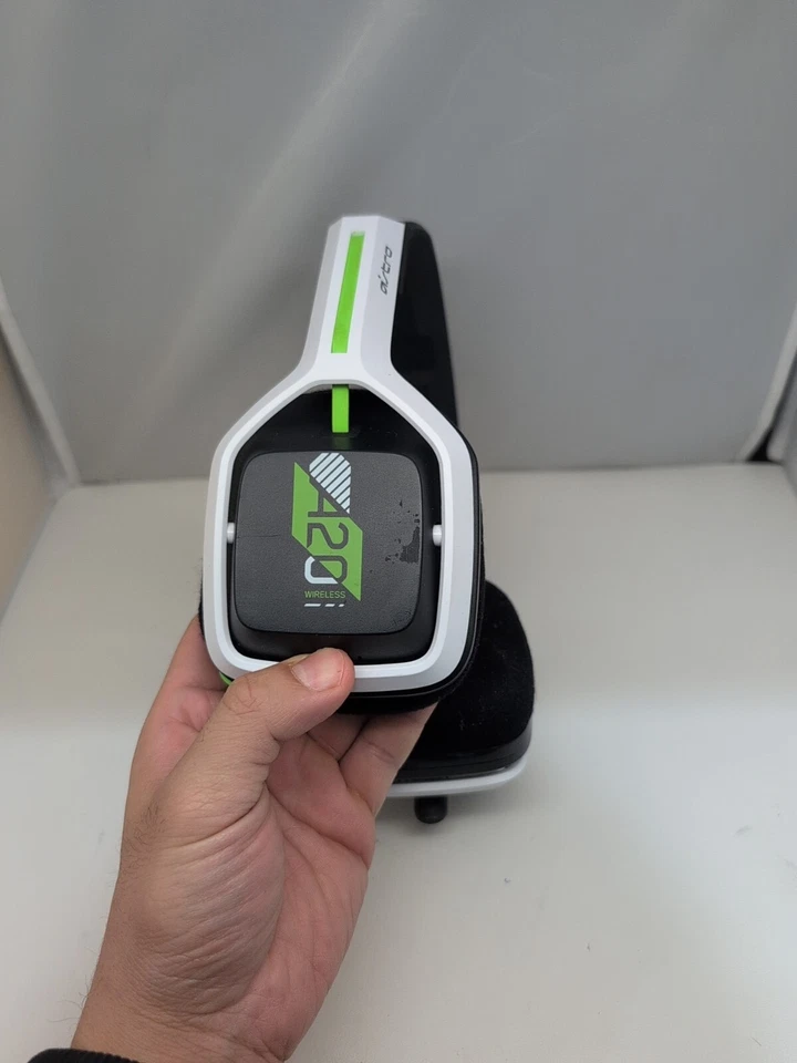 Astro A20 GEN 2 Wireless Gaming Headset - Green/White Headset Only Not Tested - Image 2 of 4