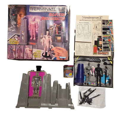 1991 Kenner Terminator 2 Bio-Flesh Regenerator Playset With