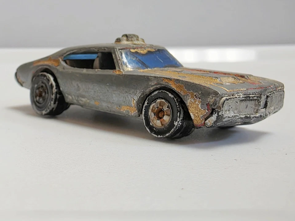 1969 Hot Wheels Olds 442 Barn Find Genuine Wear Collect Or Modify  - Image 2 of 4