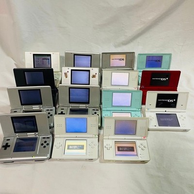 Nintendo DS / DS Lite / DSi Konvolut 15 Konsolen - WIE BESEHEN / Trödelzustand