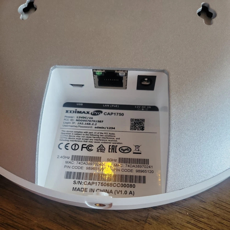Edimax Pro CAP1750 Dual Band Ceiling wifi  Mount Access Point  Hospital School - Image 3 of 4