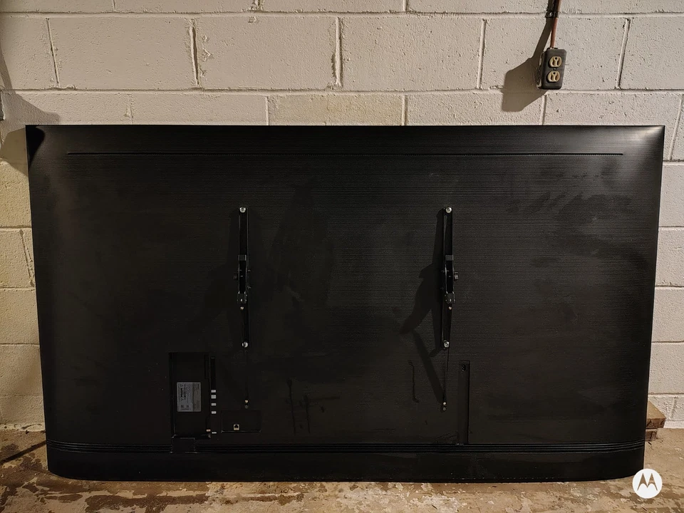 Samsung QM85R-B 85'' 4K UHD LED LCD Signage Display Smart TV - Image 3 of 4