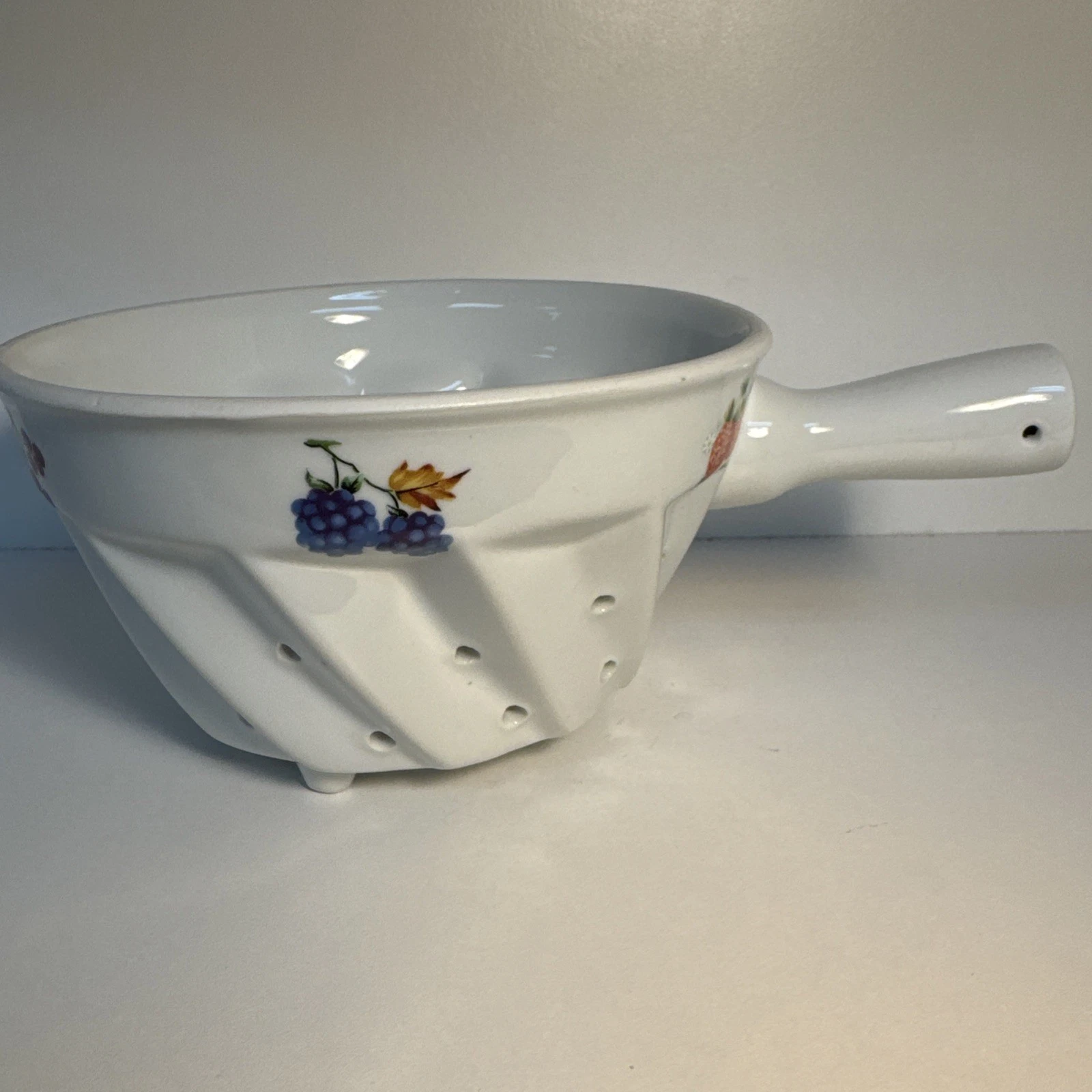 Vintage Fluted Colander Floral Detail