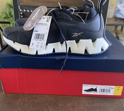 Reebok Women's Zig Dynamica Sneaker Size Black Caulk New In Box Running 