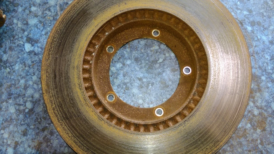 Disco de freno delantero Porsche 944 (1981-1985) Foto 4 de 4