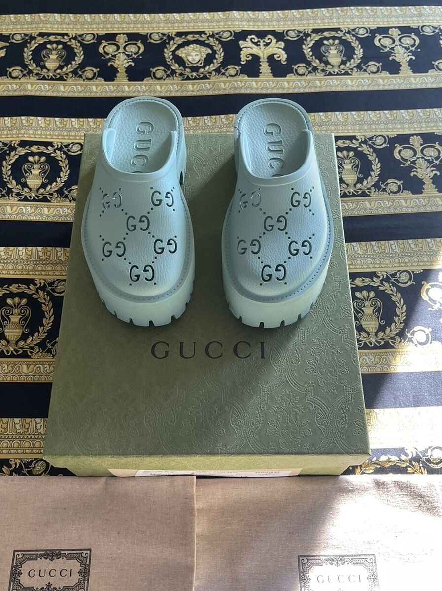 NEW 100% AUTH Gucci Rubber Perforated GG Clogs Slip On NEW 100% AUTH Gucci Rubber Perforated GG Clogs Slip On