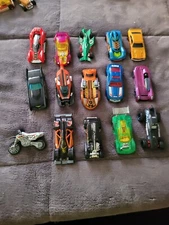 Hot Wheels Cars Lot - 15 Cars - Bargain Bundle #11