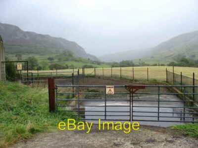 Photo 6x4 The Bryn-celynog slurry pit at Maes-imper Castell Prysor  c2007