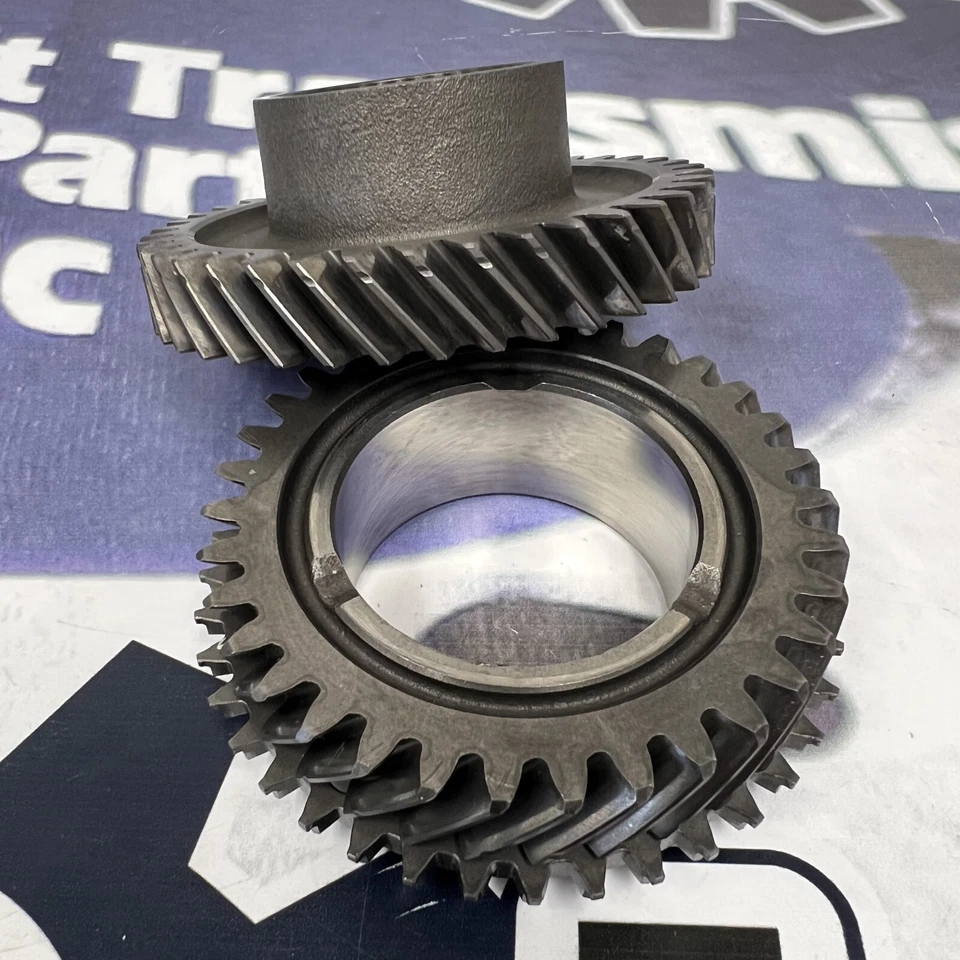 Honda OEM K-Series 4TH GEAR Civic K20Z3 RSX K20A2 K20Z1 Ratio 1.147 (used) - Image 2 of 2